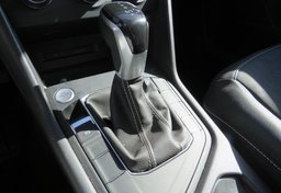 2022 Volkswagen Taos - Image 44