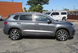 2022 Volkswagen Taos - Image 11