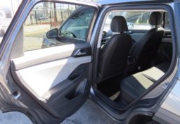 2022 Volkswagen Taos - Image 22