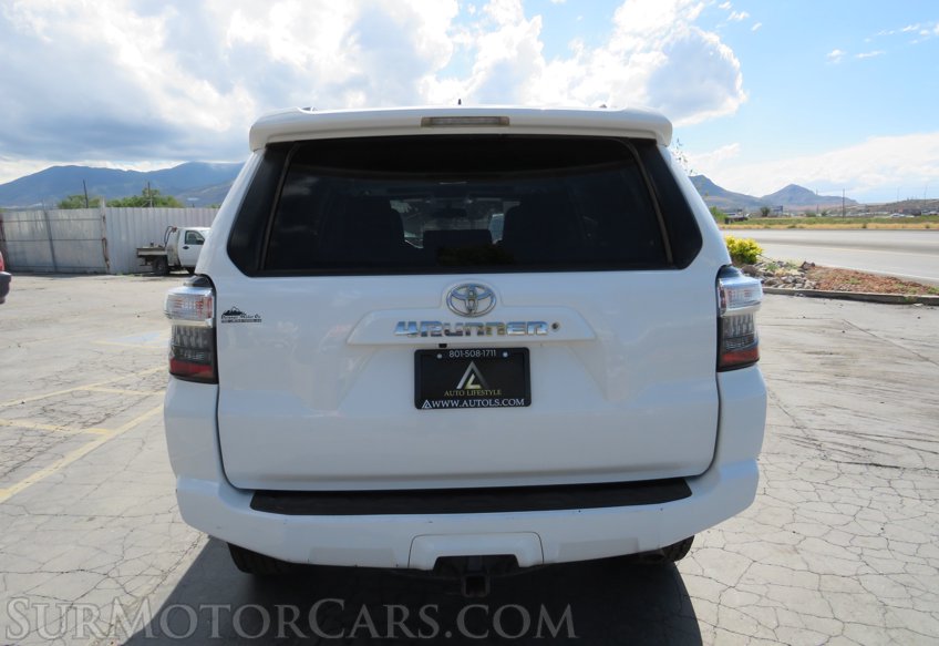 2019 Toyota 4Runner - Image 9