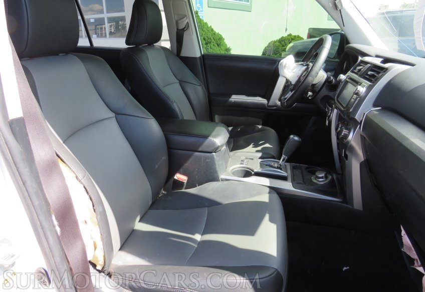 2019 Toyota 4Runner - Image 25