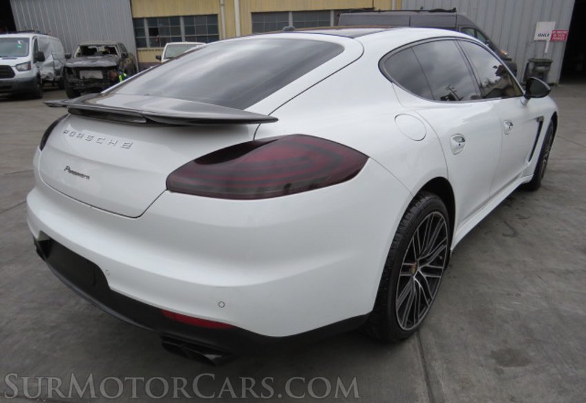 2014 Porsche Panamera - Image 7