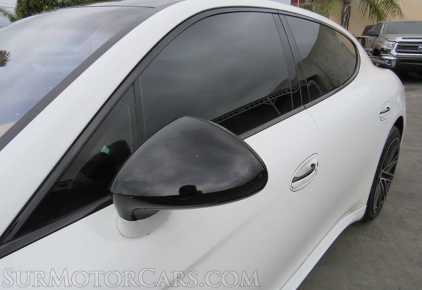 2014 Porsche Panamera - Image 11