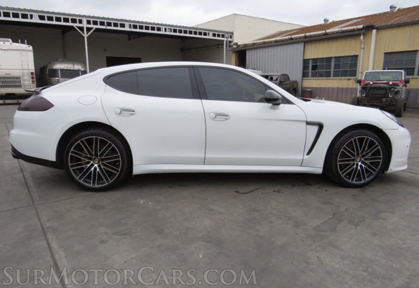 2014 Porsche Panamera - Image 9