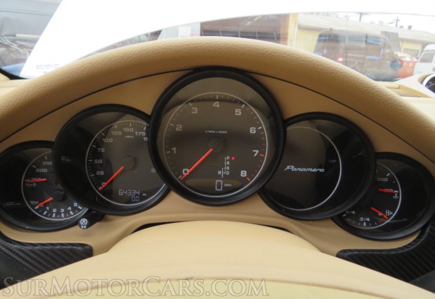 2014 Porsche Panamera - Image 30