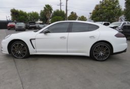 2014 Porsche Panamera - Image 10
