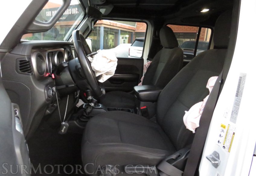 2018 Jeep Wrangler Unlimited - Image 21