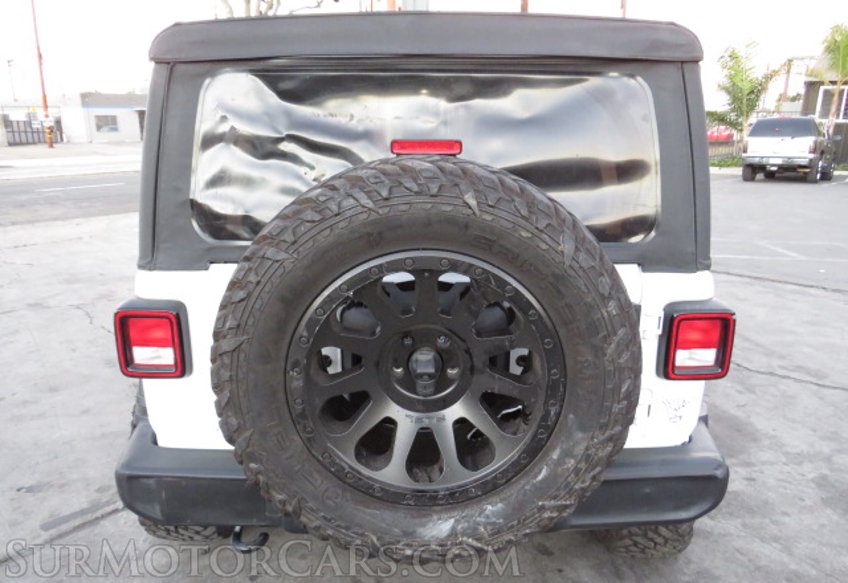 2018 Jeep Wrangler Unlimited - Image 12