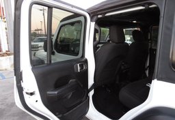 2018 Jeep Wrangler Unlimited - Image 23