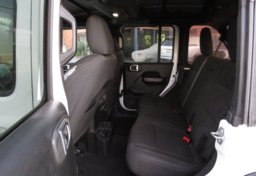 2018 Jeep Wrangler Unlimited - Image 25