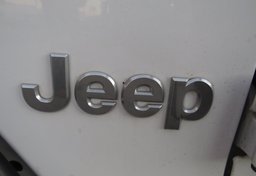 2018 Jeep Wrangler Unlimited - Image 16