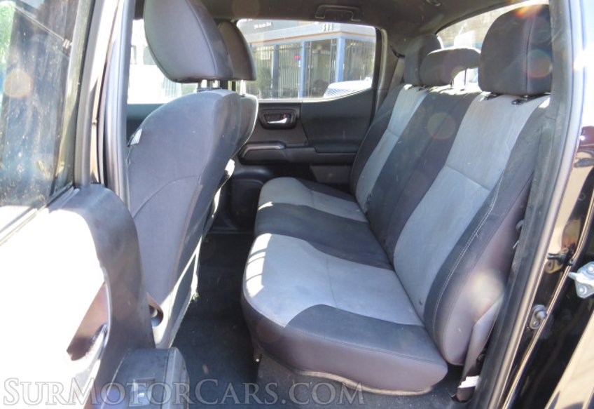 2021 Toyota Tacoma - Image 34