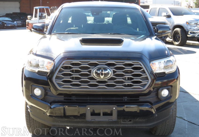 2021 Toyota Tacoma - Image 9