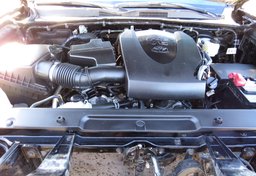 2021 Toyota Tacoma - Image 58