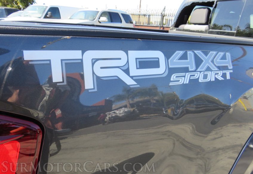 2020 Toyota Tacoma 4WD - Image 11