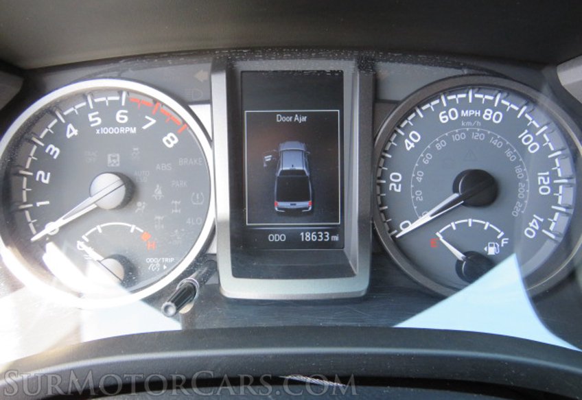 2020 Toyota Tacoma 4WD - Image 34