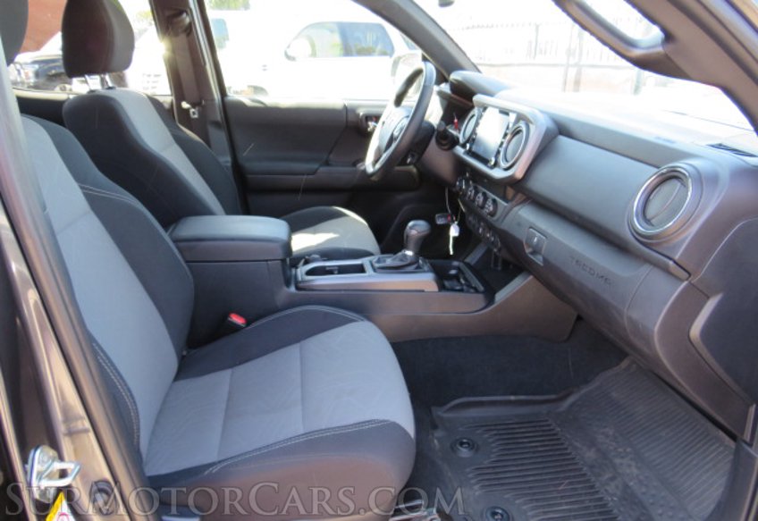 2020 Toyota Tacoma 4WD - Image 25
