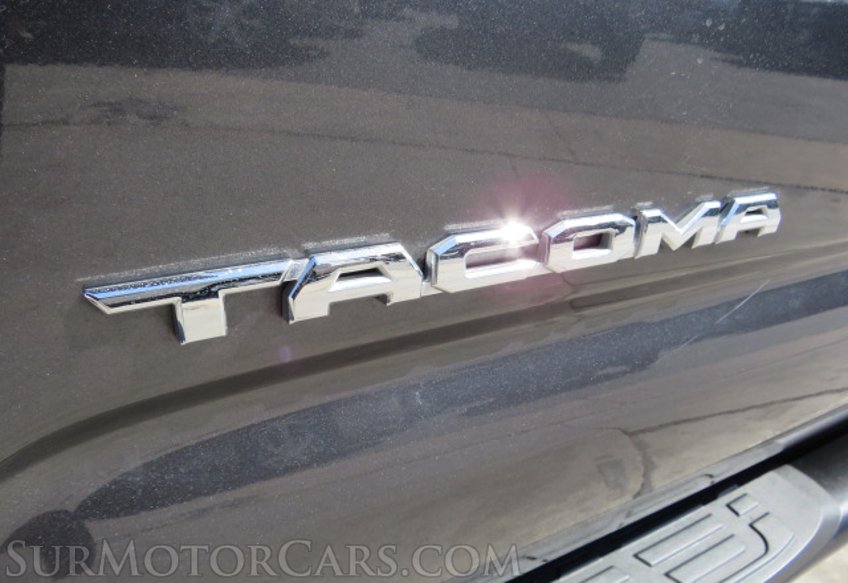 2020 Toyota Tacoma 4WD - Image 19