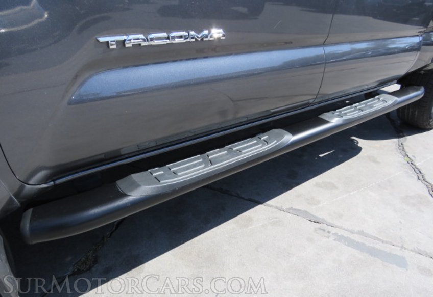 2020 Toyota Tacoma 4WD - Image 18