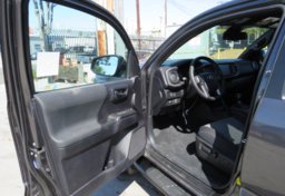 2020 Toyota Tacoma 4WD - Image 21