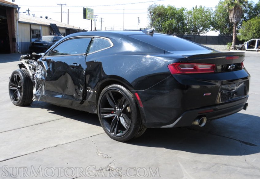 2018 Chevrolet Camaro - Image 9