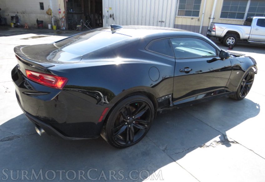2018 Chevrolet Camaro - Image 5