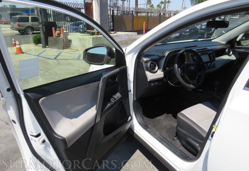 2015 Toyota RAV4 - Image 19