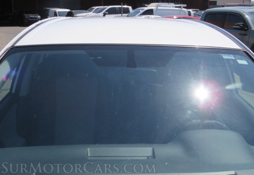 2015 Toyota RAV4 - Image 13