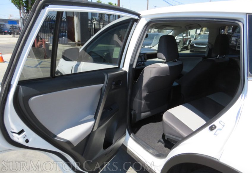2015 Toyota RAV4 - Image 21