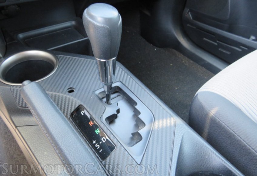 2015 Toyota RAV4 - Image 35