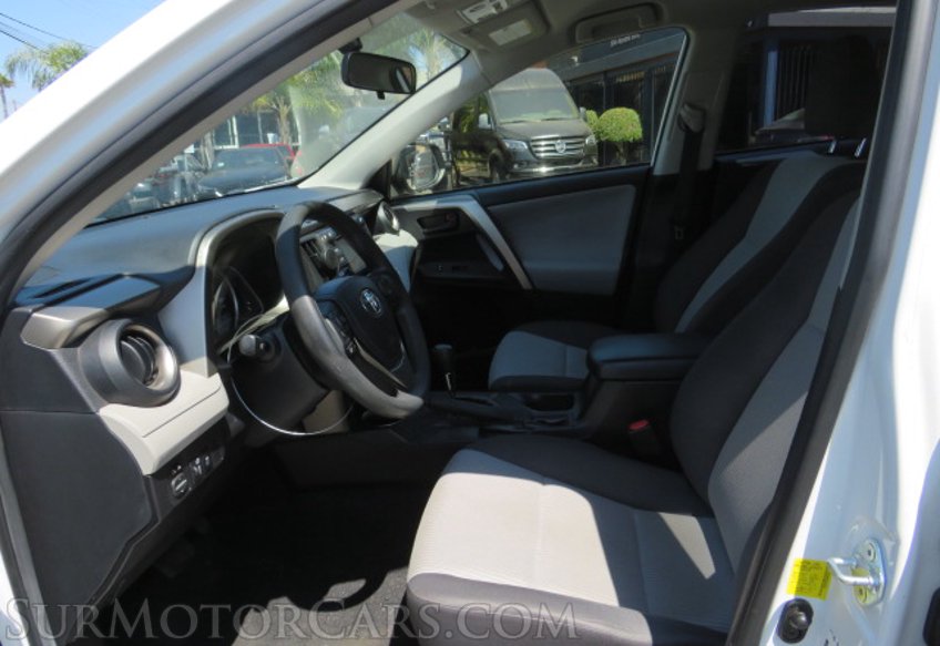 2015 Toyota RAV4 - Image 23