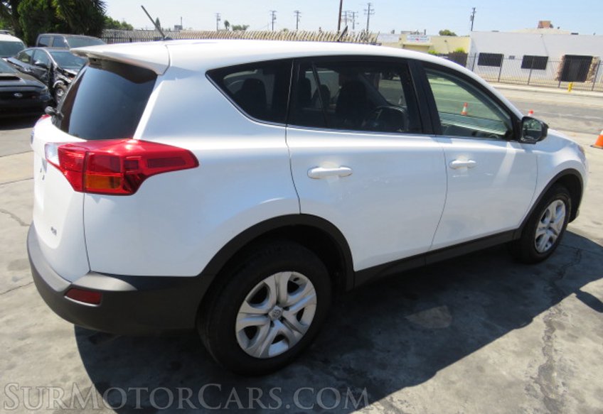 2015 Toyota RAV4 - Image 8