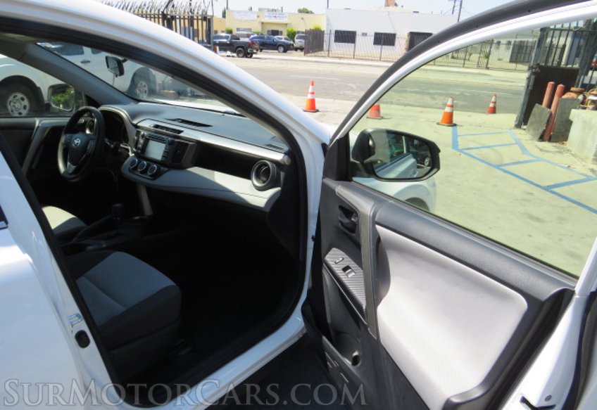 2015 Toyota RAV4 - Image 20