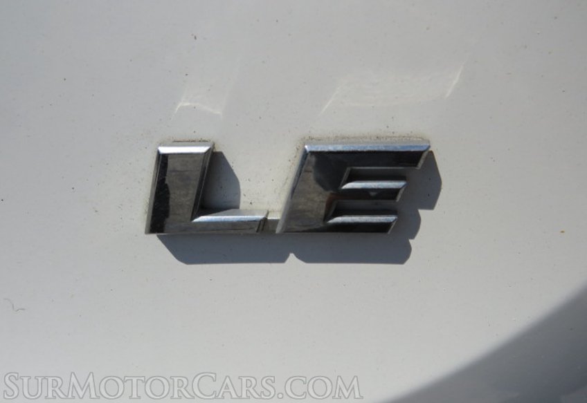 2015 Toyota RAV4 - Image 16