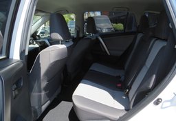 2015 Toyota RAV4 - Image 28