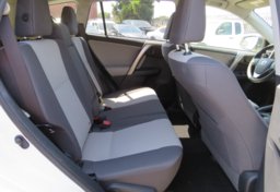 2015 Toyota RAV4 - Image 29