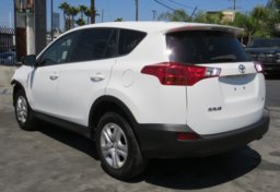 2015 Toyota RAV4 - Image 9