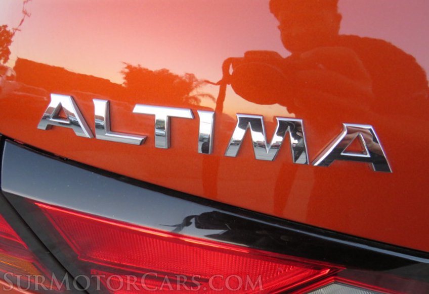 2021 Nissan Altima - Image 16