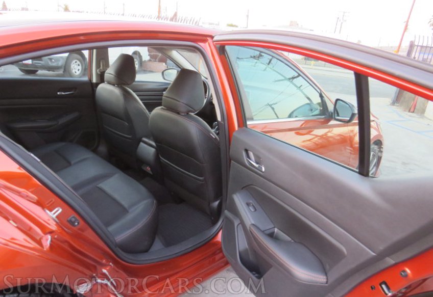 2021 Nissan Altima - Image 22