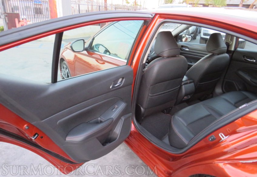 2021 Nissan Altima - Image 21