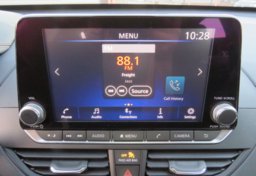 2021 Nissan Altima - Image 33