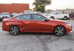 2021 Nissan Altima - Image 5