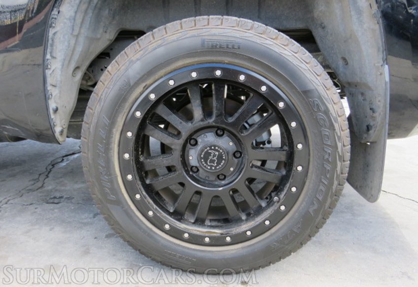 2021 Toyota Tundra - Image 17