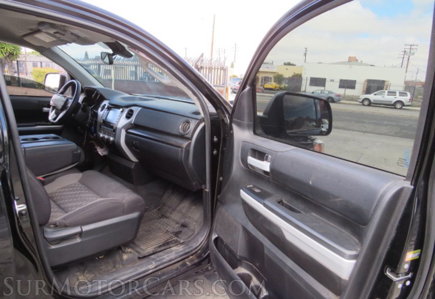 2021 Toyota Tundra - Image 21