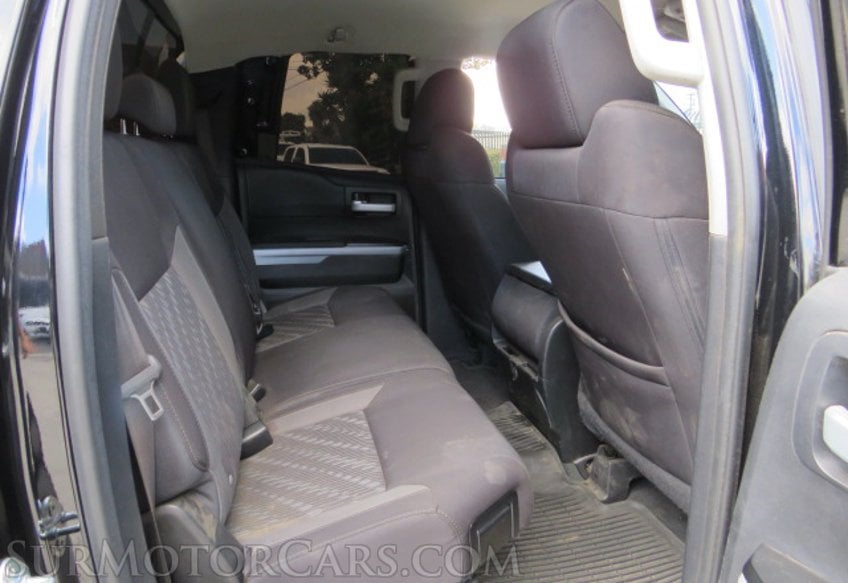 2021 Toyota Tundra - Image 31