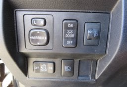 2021 Toyota Tundra - Image 38