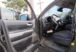 2021 Toyota Tundra - Image 20