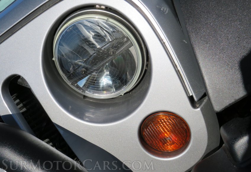 2013 Jeep Wrangler Unlimited - Image 31