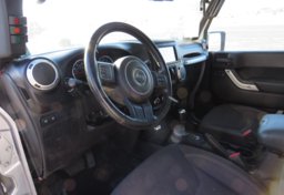 2013 Jeep Wrangler Unlimited - Image 40