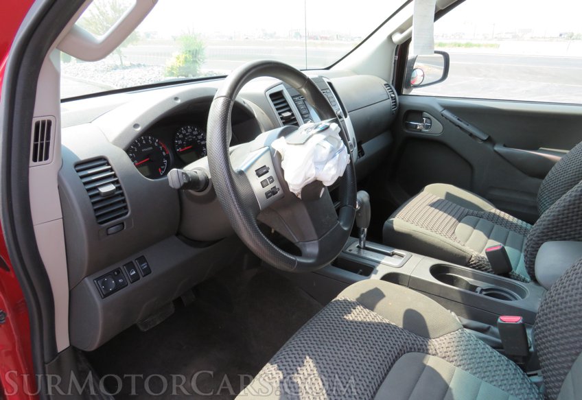 2015 Nissan Frontier - Image 24